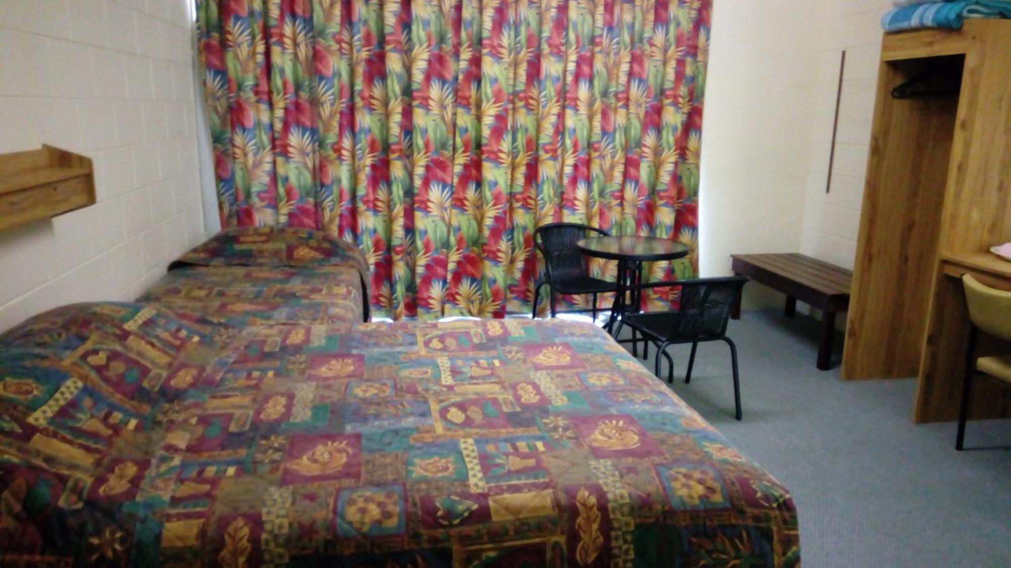 شاطئ إيرلي The Islands Inn Motel المظهر الخارجي الصورة