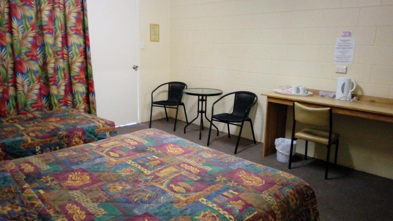 شاطئ إيرلي The Islands Inn Motel المظهر الخارجي الصورة